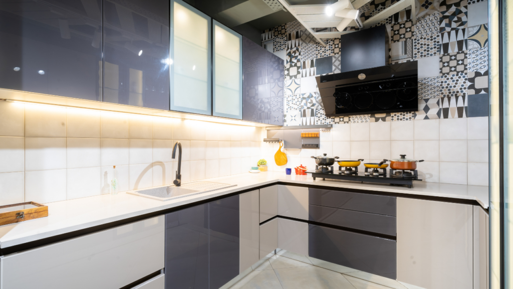 Modular Kitchen in Dhamtari