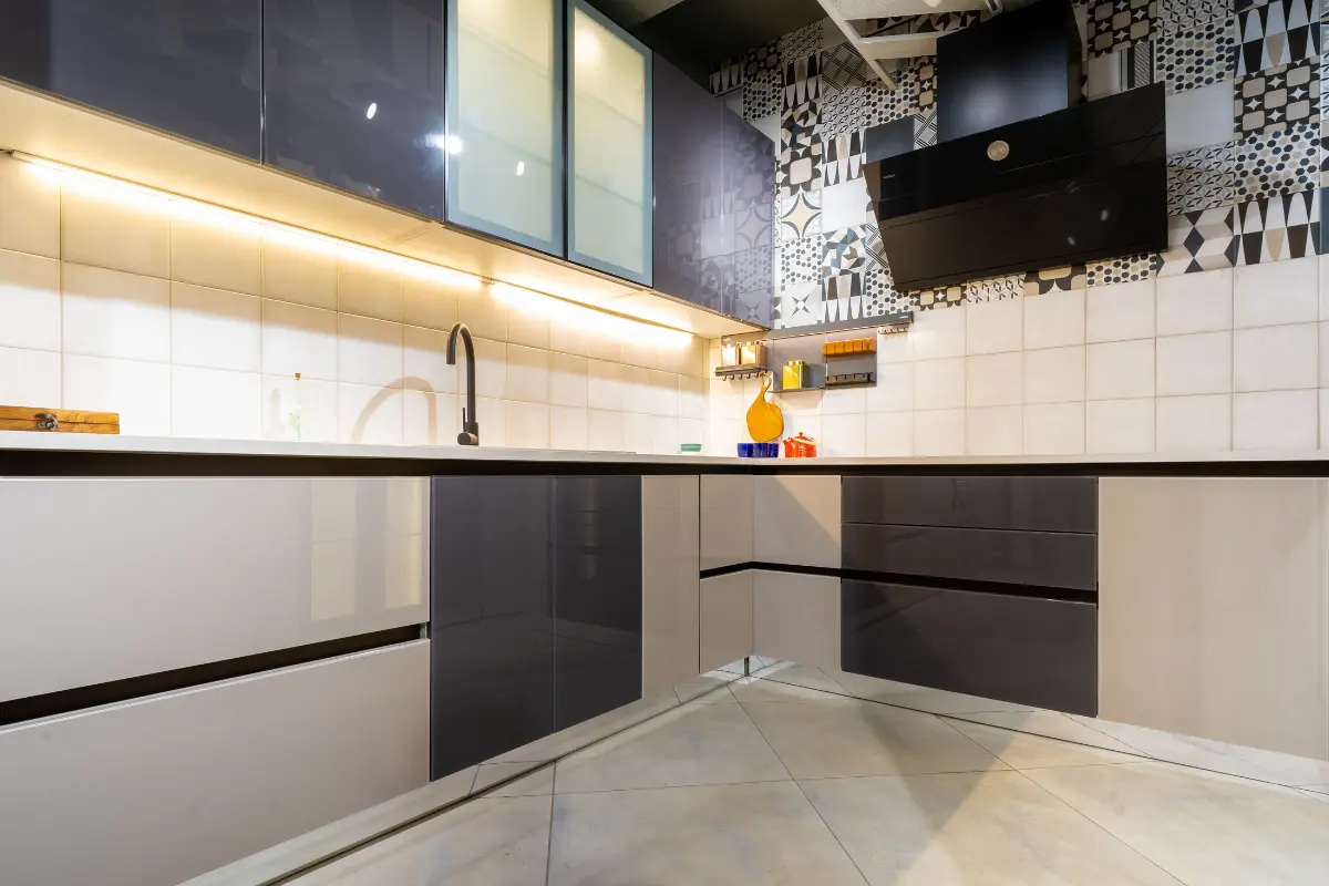 Skyler Luxury Back Painted Glass Kitchen